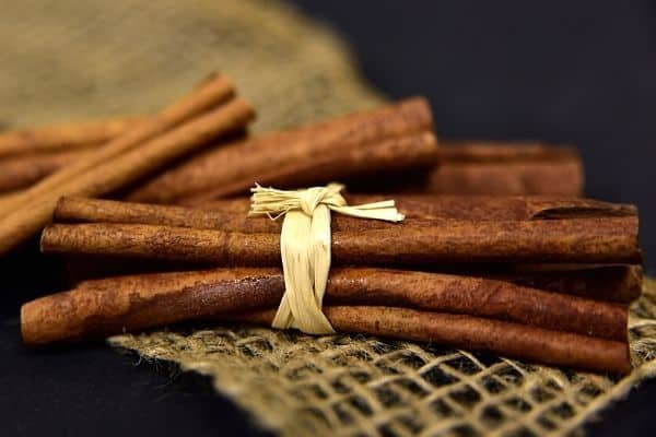 cinnamon sticks
