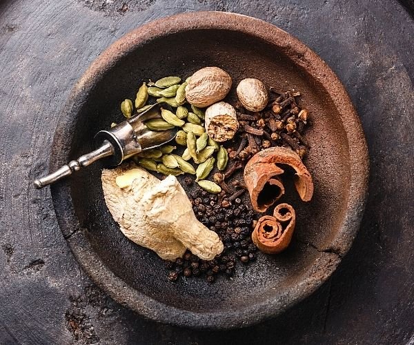 traditional chai herbs and spices