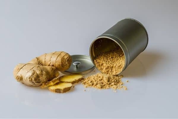 fresh ginger root and powder