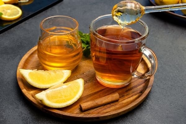 black tea with honey and lemon