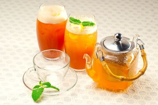 freshly brewed iced tea