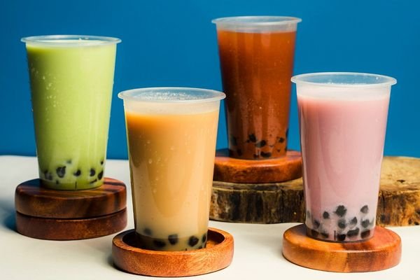 bubble tea drinks with different flavors