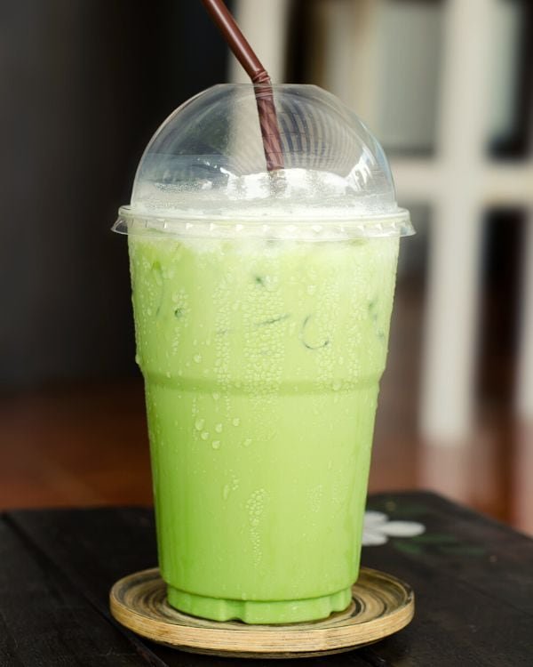 iced green tea with milk