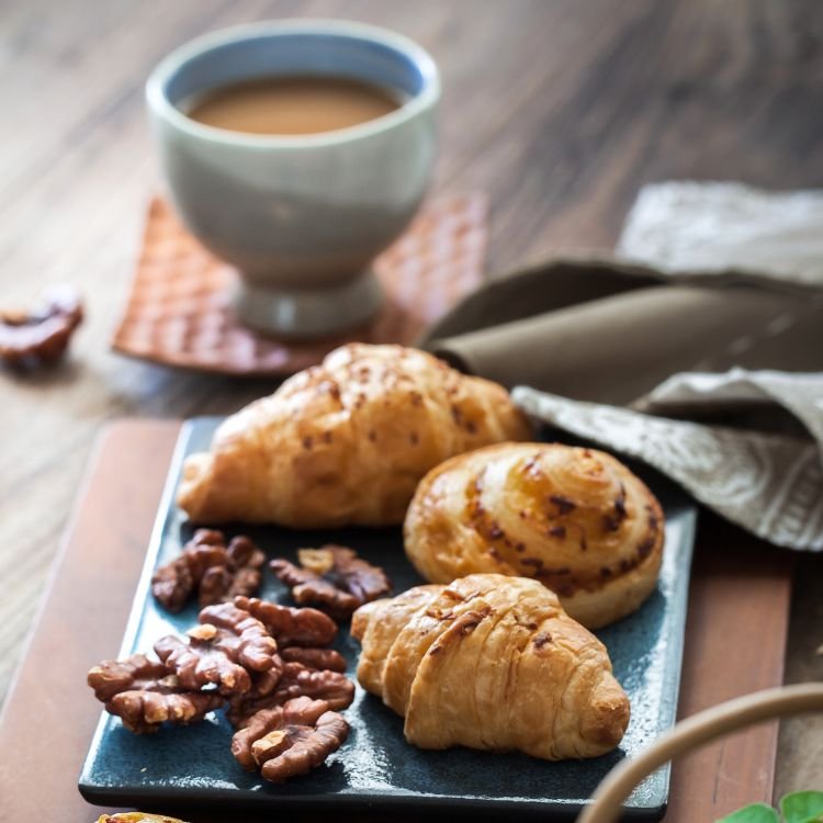 cardamom tea and pastries