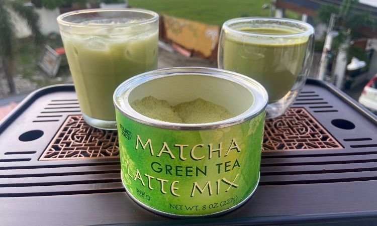 Trader Joe’s Matcha Latte Hot and Iced in glasses